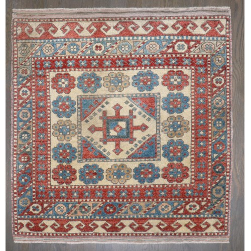 Turkish Bergama Rug No. 30472