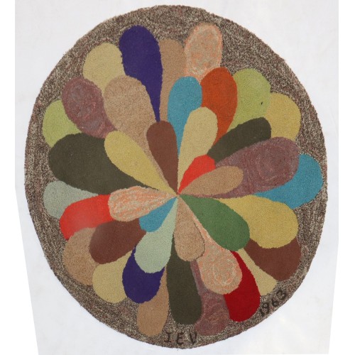American Hooked Round Rug dated 1963 No. 31723
