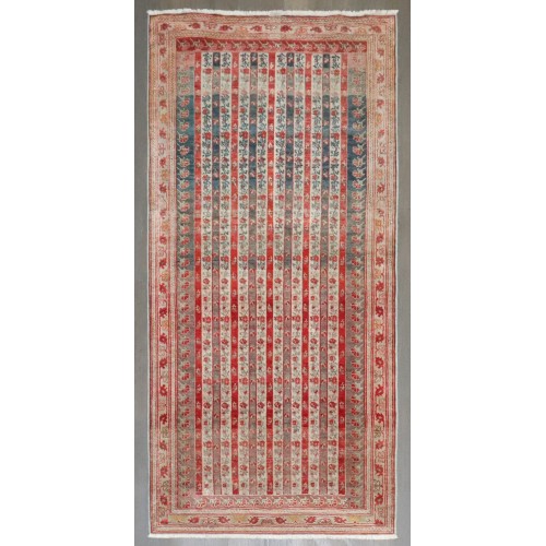 Antique Turkish Herekeh Small Rug No. 7761