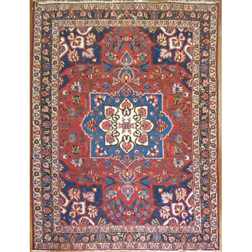 Vintage Persian Bakhitari No. 8358