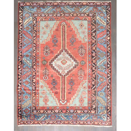 Tribal Antique Persian Heriz Rug No. j1257