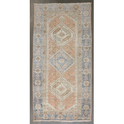 Small Persian Heriz Runner No. j4032