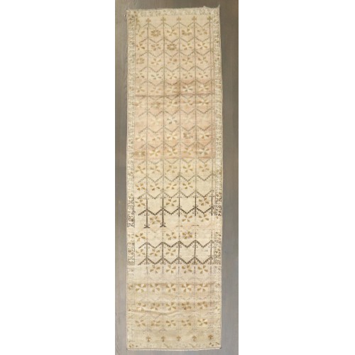 Turkish Anatolian Neutral Color Runner No. j4256