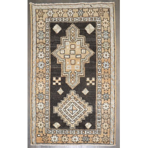 Geometric Persian Heriz Rug No. j4265