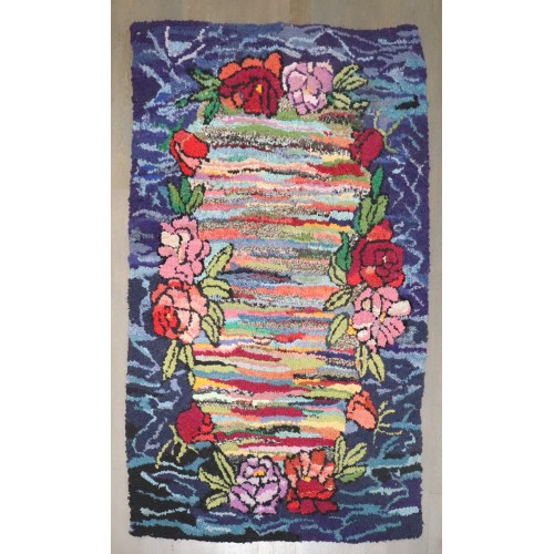 American Hooked Floral Rug No. j4600