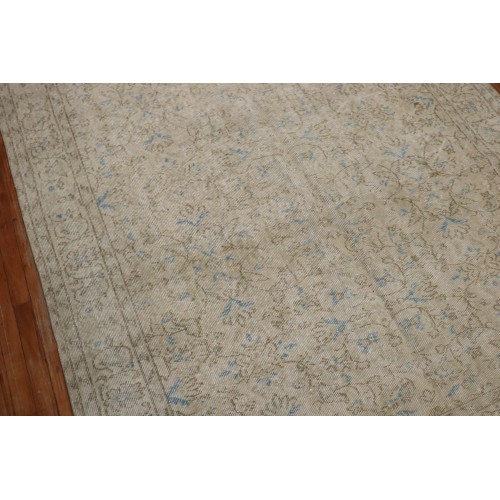 White and Blue Vintage Turkish Rug No. r3817