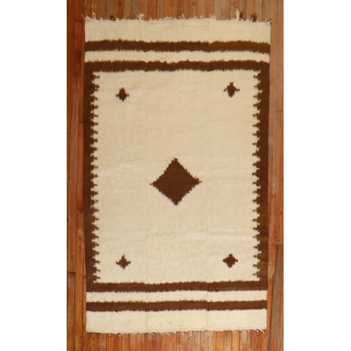 Ivory Mohair Rug No. r5733